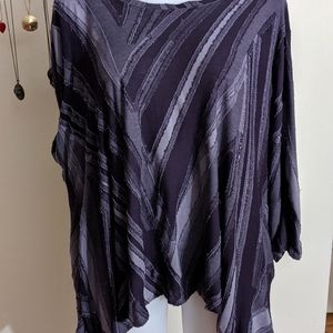 Vera Wang 2 xl purple and black long sleeve top